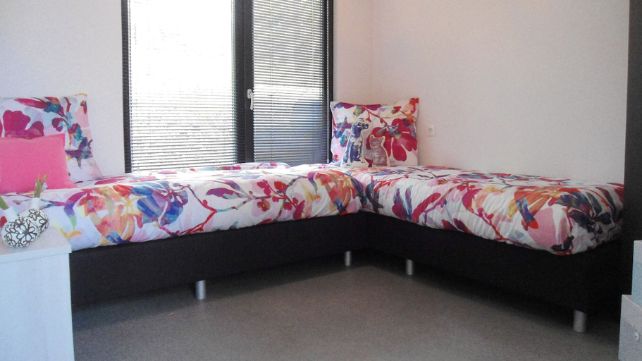 Bedroom 3, EuroParcs Molengroet, Langedijk