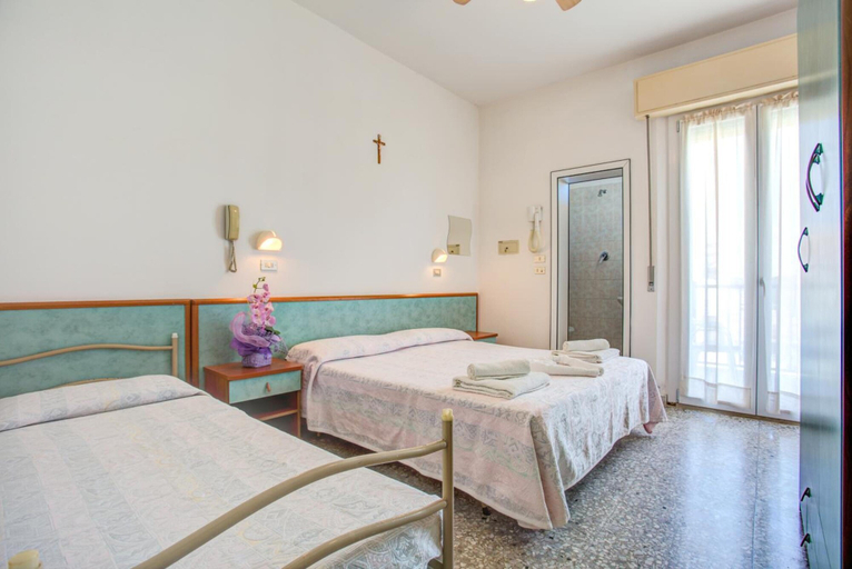 Bedroom 2, Hotel Diamante, Rimini