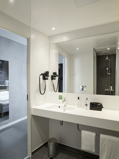 Bathroom 2, Four Points Flex by Sheraton Aalborg, Aalborg