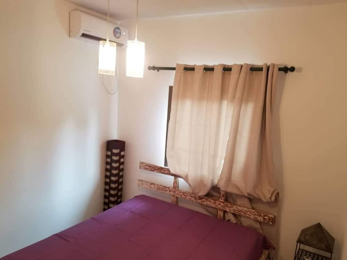 Bedroom 3, Nautica Service Maison Rose, Komo-Mondah