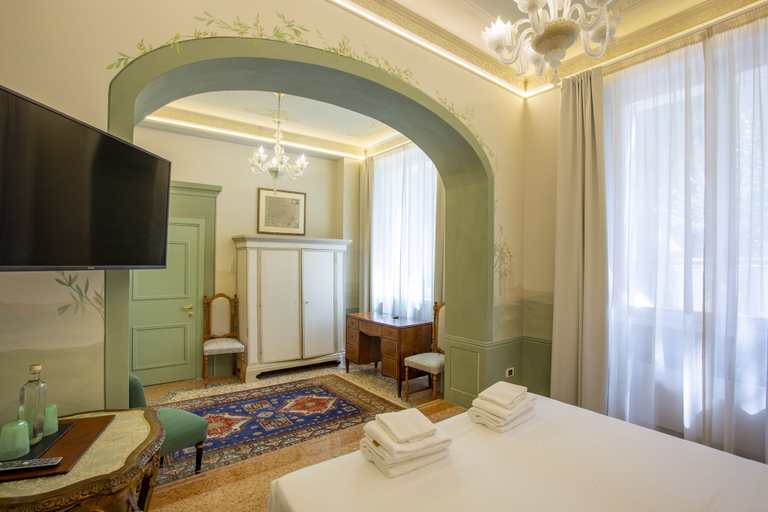 Bedroom 3, Villa Tortorelli, Florence