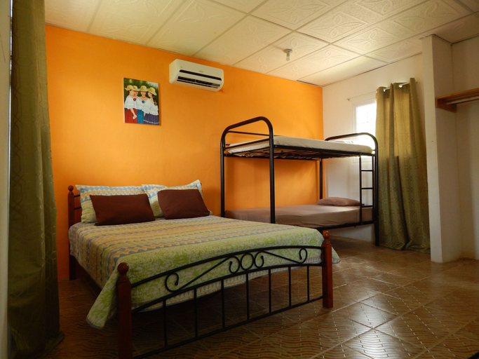 Bedroom 3, Rancho Juancho, Portobelo