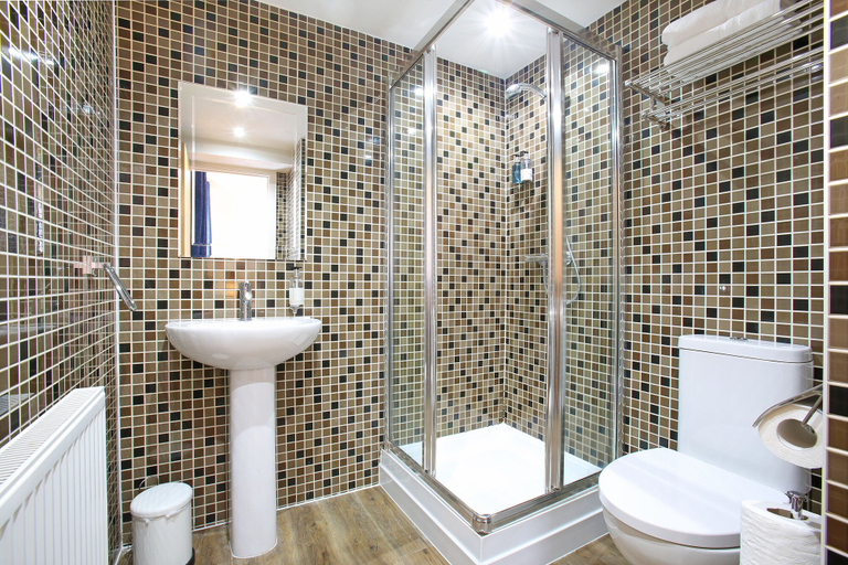Bathroom 5, VKM Apartments, Glasgow
