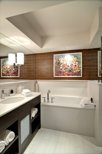 Bathroom 3, City Loft Hotel, Beaufort