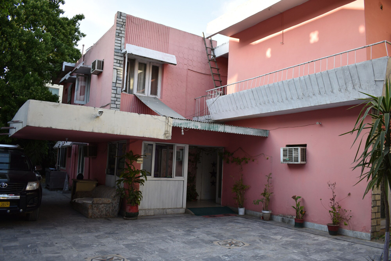 Exterior & Views 2, Grand Inn Guest House, Islamabad