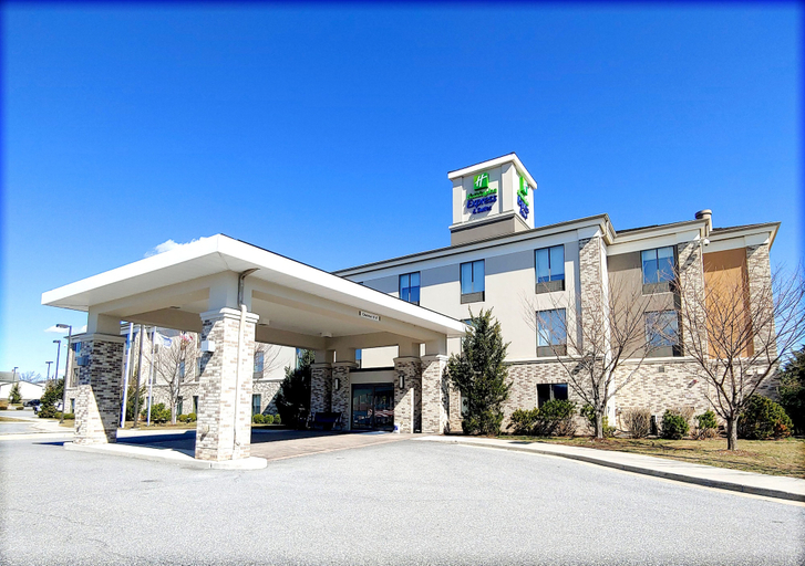 Exterior & Views 2, Holiday Inn Express & Suites CLEAR SPRING by IHG, Washington