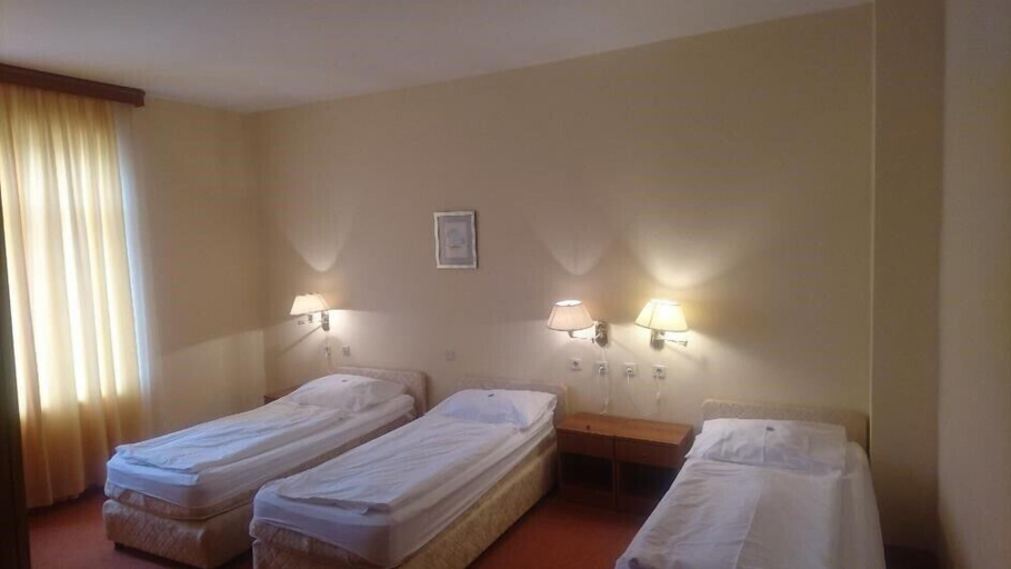 Bedroom 2, Hotel Vila Ruzica, Crikvenica