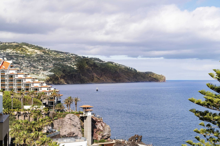 Others 5, Baía I by An Island Apart, Funchal