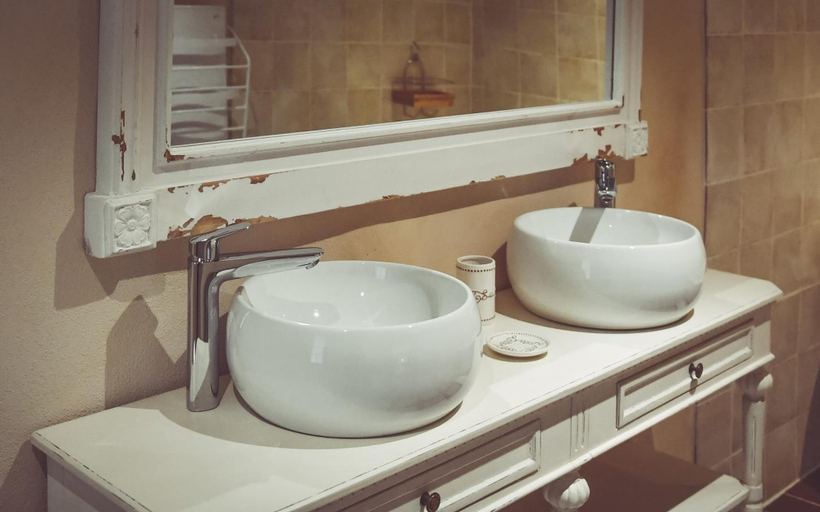Bathroom 5, Château de la Grand'Cour, Loire-Atlantique