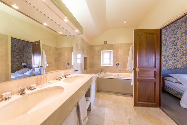 Bathroom 5, Château de Marçay, Indre-et-Loire
