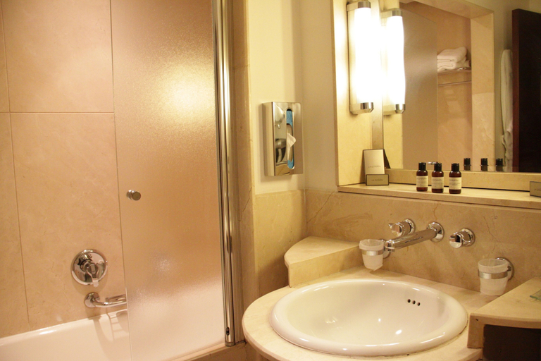 Bathroom 5, Le Diwan Hotel Rabat - MGallery Collection, Rabat