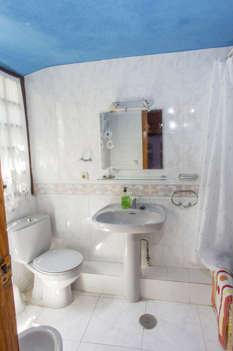 Bathroom 4, Arc House Cordoba, Córdoba