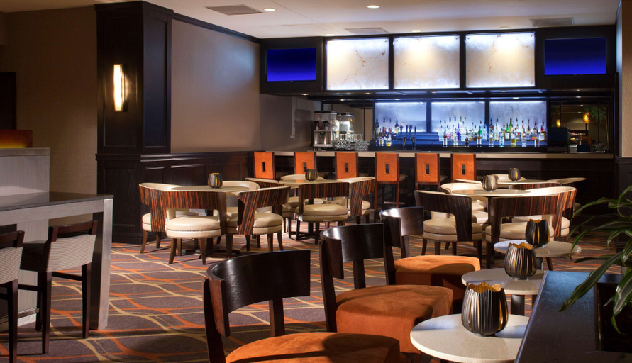 Food & Drinks 5, Embassy Suites by Hilton Austin Arboretum, Travis