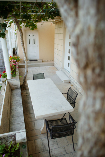 Others 4, Serious Job Apartment, Dubrovnik