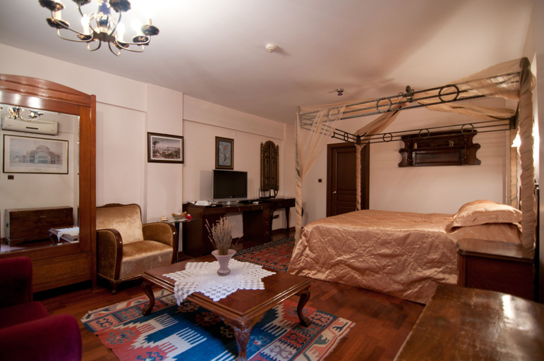 Bedroom 3, Villa Sphendone Suites, Fatih