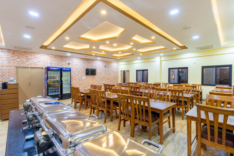 Food & Drinks 5, Badreni Jungle Resort, Narayani