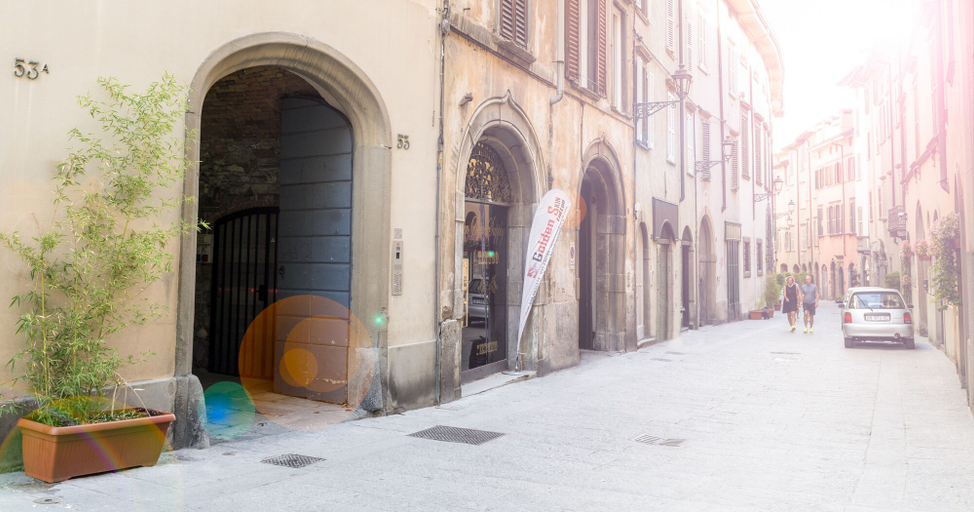 Property entrance 5, B&B Casa Vacanze - BoTep, Bergamo
