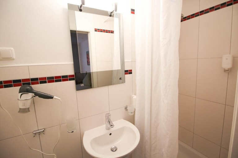 Bathroom 5, Hotel Atlanta, München