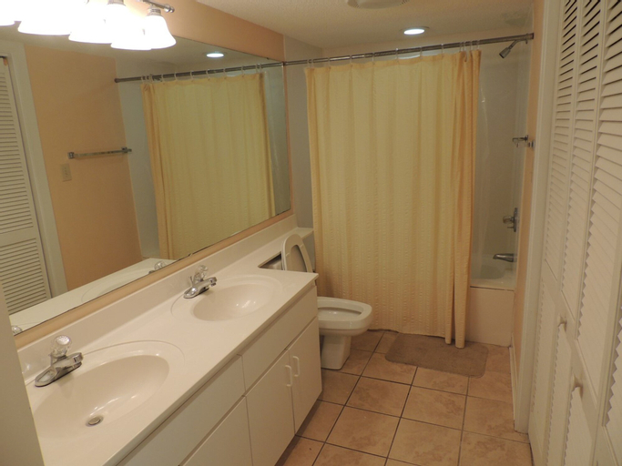 Bedroom 3, Windermere by the Sea #2A, Horry