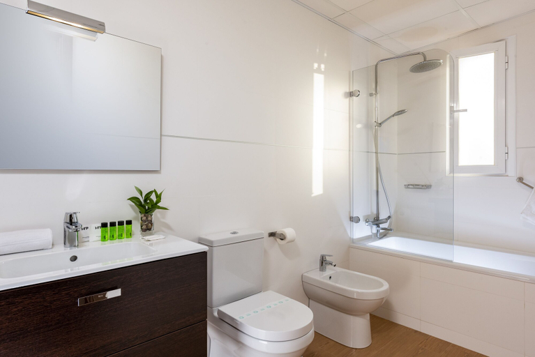 Bathroom 4, Hotel de Francia y París, Cádiz