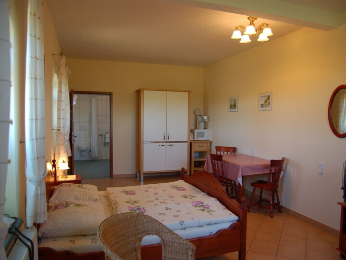 Bedroom 2, Heu-Ferienhof Altkamp, Vorpommern-Rügen