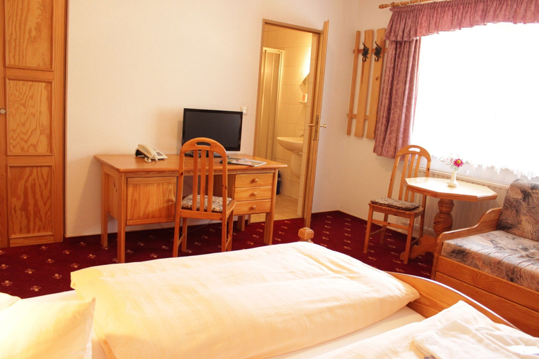 Bedroom 4, Landhotel Gasthof Zwota, Vogtlandkreis