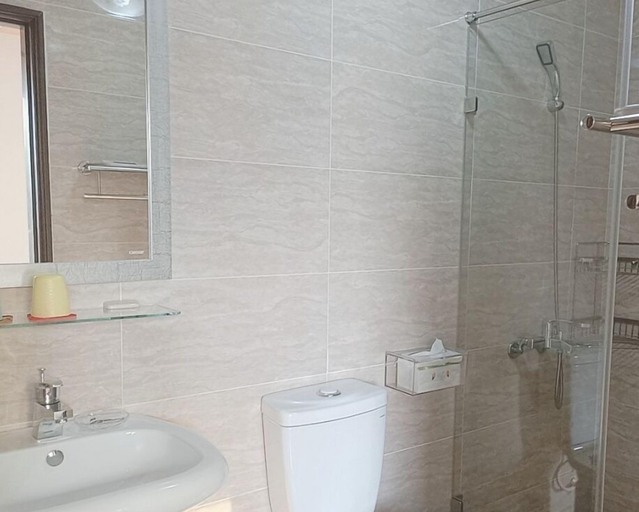 Bathroom 3, Happy Life B&B, Pingtung