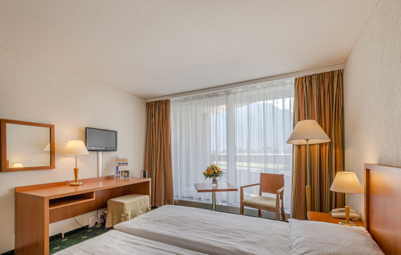 Bedroom 2, Hotel Metropole Interlaken, Interlaken