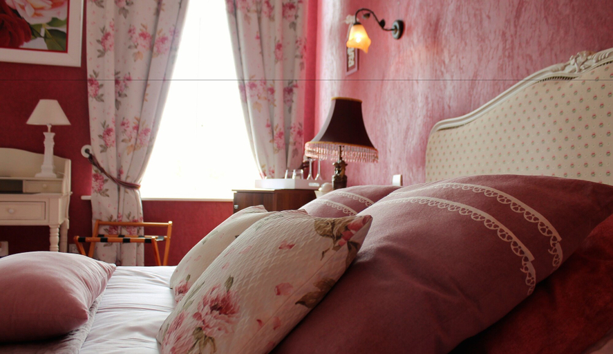 Bedroom 3, Châtellerie de Schoebeque, Nord