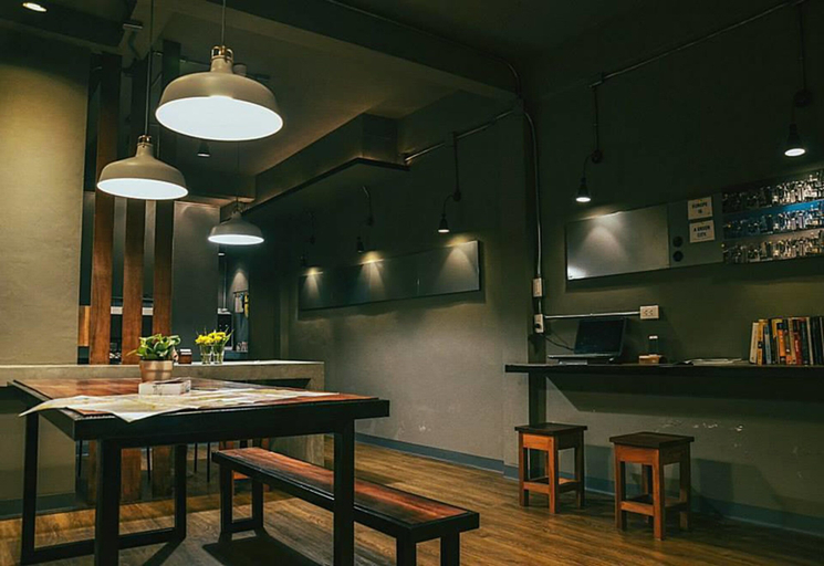 Food & Drinks 2, Yaksa Private, Ratchathewi