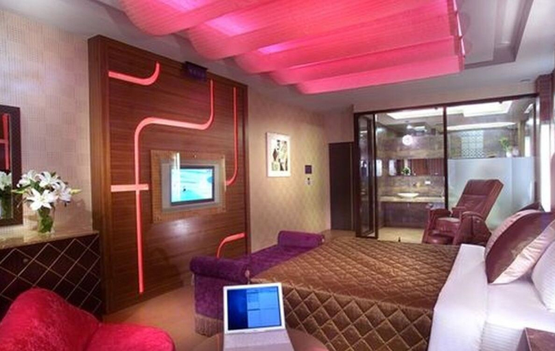Others 4, Motel Fabulous, Yilan