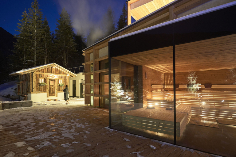Exterior & Views 2, Hotel Cristallo, Bolzano