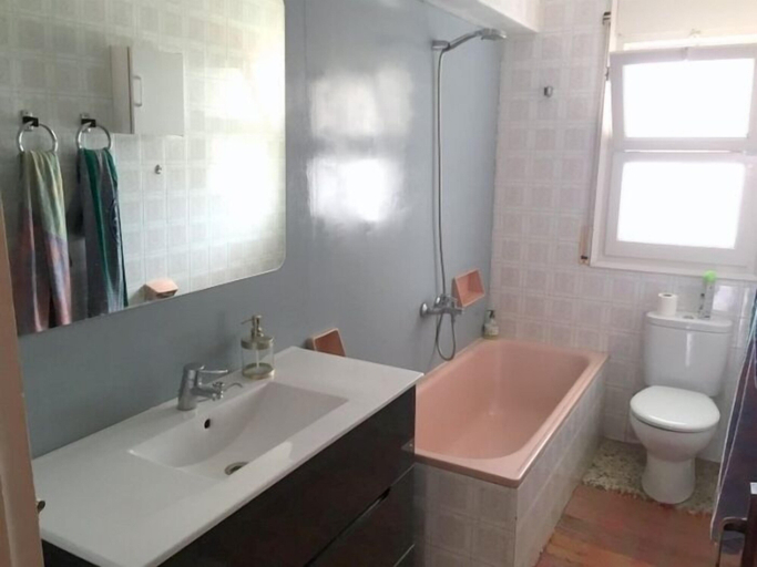 Bathroom, Apartamento Llevant 4 B, Girona