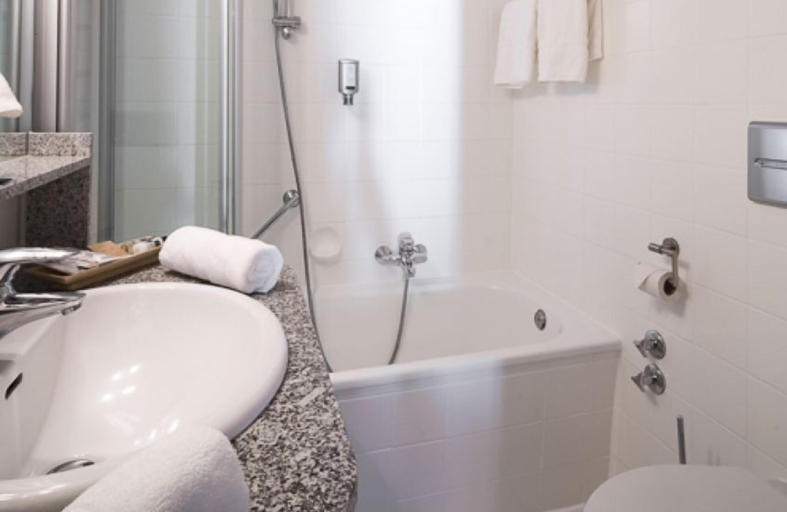 Bathroom 3, Vitalhotel Die Mittelburg, Oberallgäu