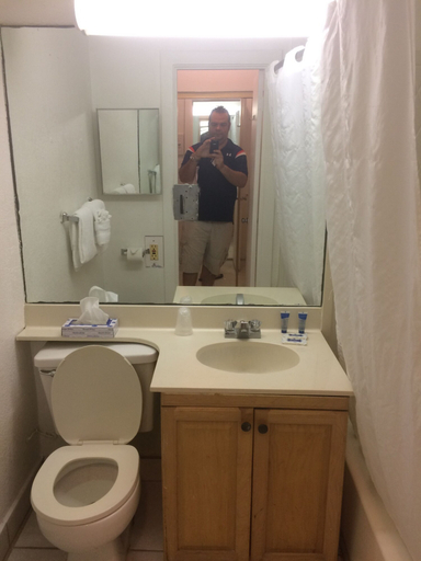 Bathroom 4, Hollywood Beach Resort-spacious Ocean View Studio, Broward