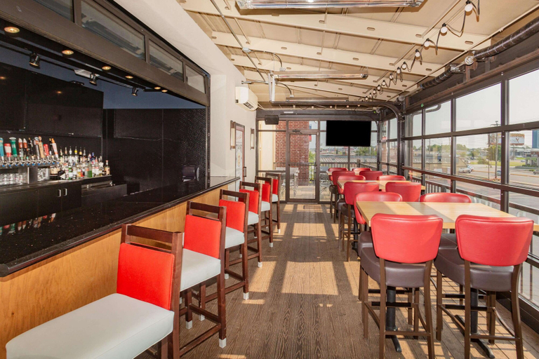 Food & Drinks 5, La Quinta Inn & Suites by Wyndham Joplin, Newton