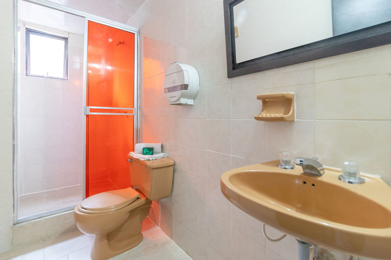 Bathroom 3, Ayenda 1086 Torre 52, Santafé de Bogotá