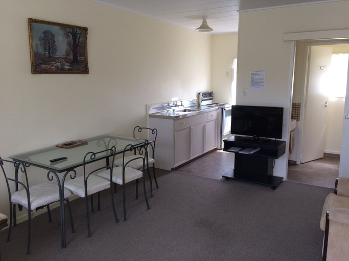 Others 5, Wairoa Motel, Wairoa