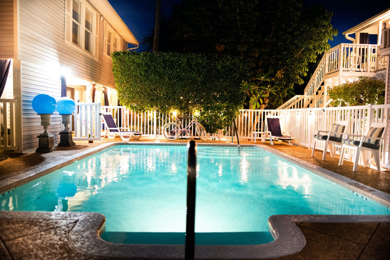 Sport & Beauty 3, Meranova Guest Inn, Pinellas