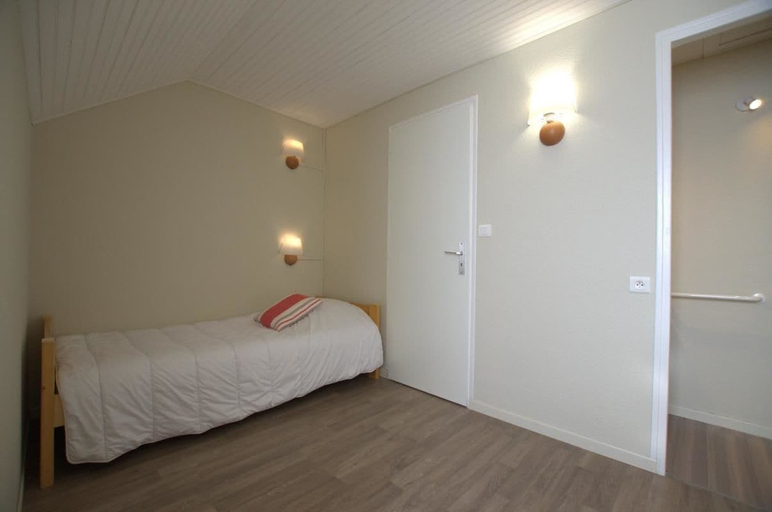 Bedroom 3, Orient Village, Aube