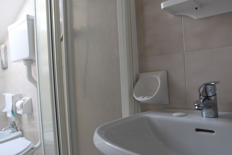 Bathroom 5, Hotel Adele, Rimini