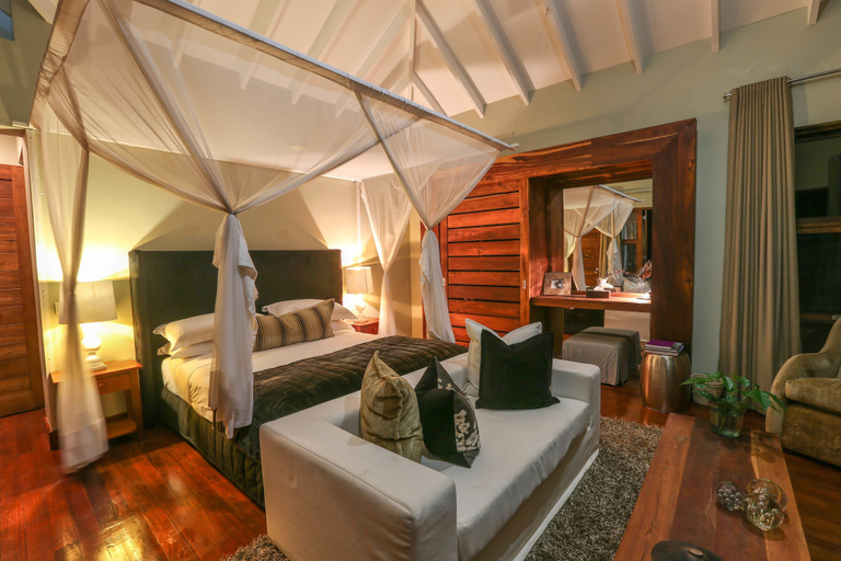 Bedroom 3, Lake Duluti Lodge, Meru