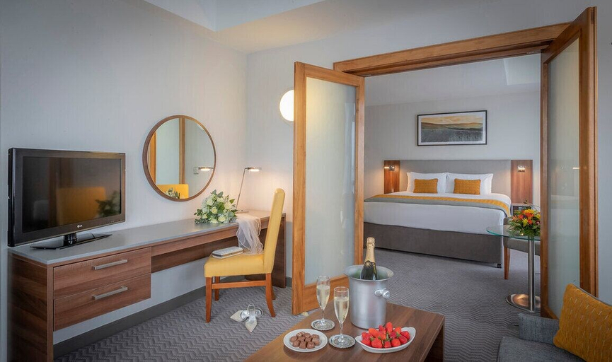 Bedroom 3, Maldron Hotel & Leisure Centre Tallaght, Dublin