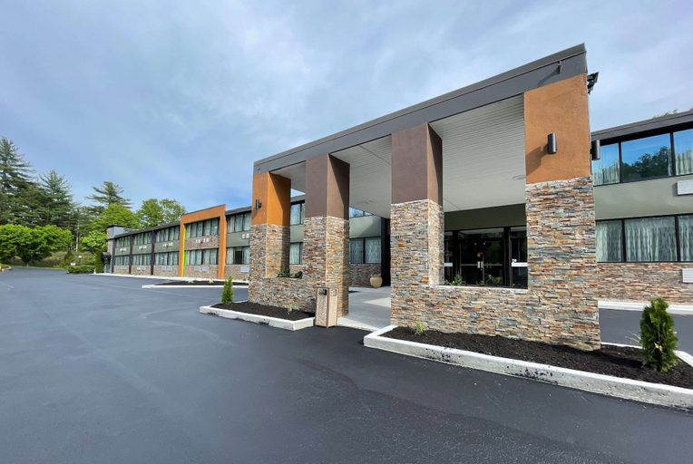 Exterior & Views 2, Wingate by Wyndham Lake George, Warren
