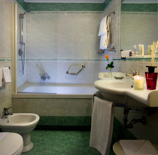 Bathroom 4, Marcella Royal Hotel - Rooftop Garden, Rome