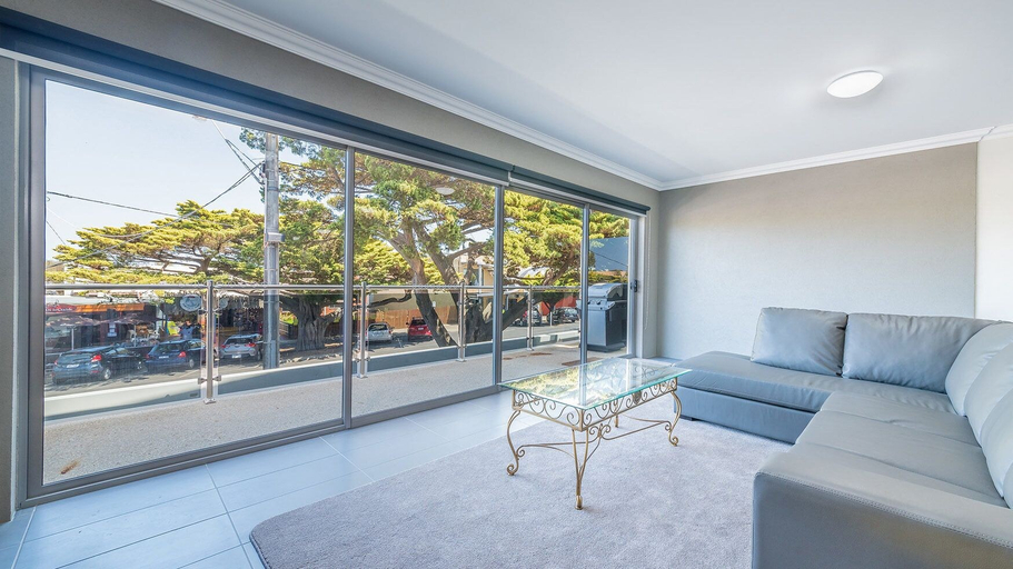 Others 5, Thompson Avenue Apartments No.2, Bass Coast  - Phillip Is.