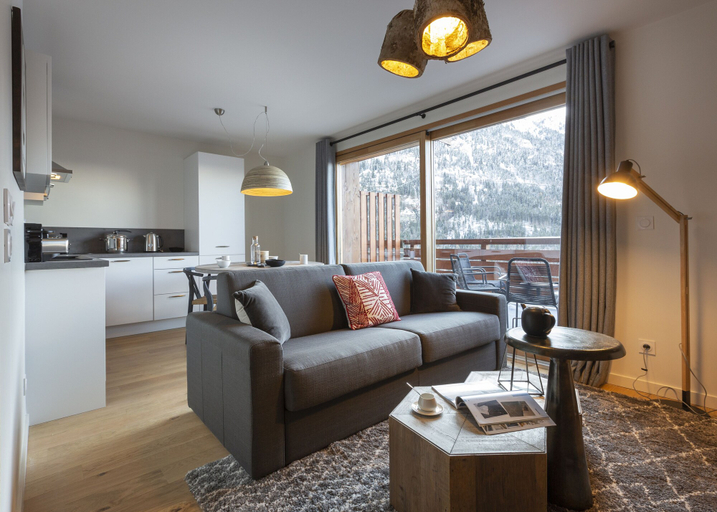 Others 5, TERRESENS - Le Saphir, Isère