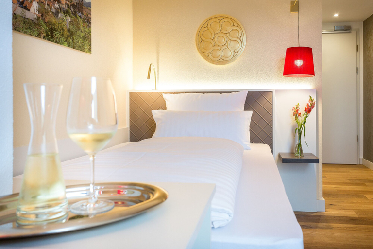 Bedroom 2, EMICHS Hotel, Miltenberg