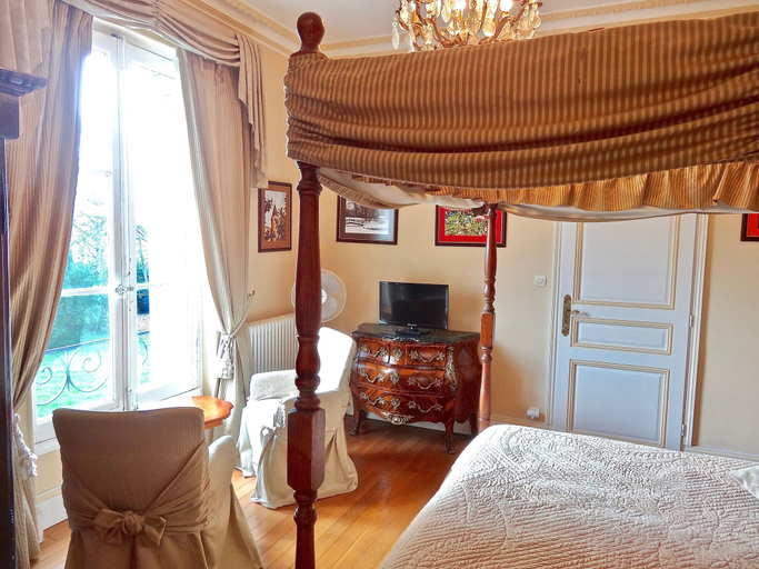 Bedroom 3, Château les Vallées, Indre-et-Loire