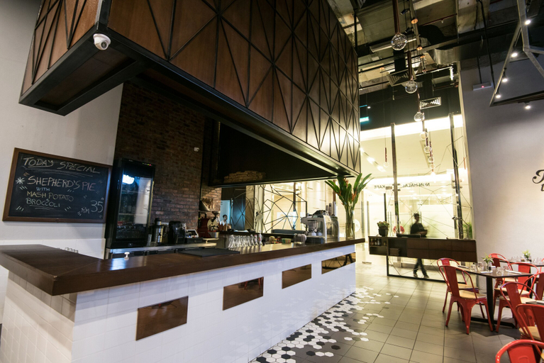 Food & Drinks 4, Binjai 8 KLCC by Luxury Suites Asia, Kuala Lumpur